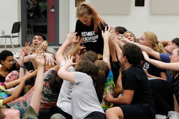 Show choir rehearses for upcoming show.