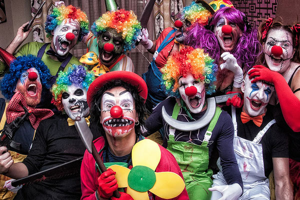 75 Ways to Defend Yourself From A Clown Attack