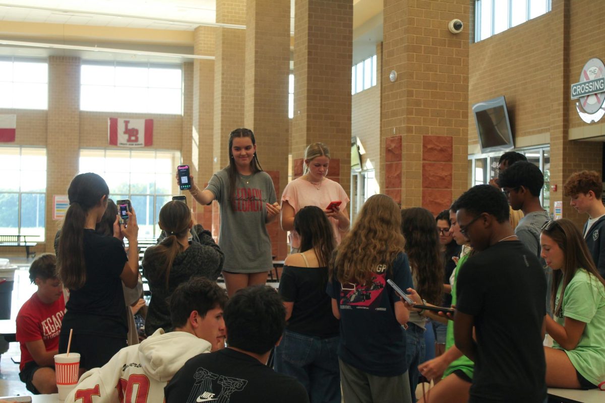 StuCo_Meeting_8:25:2520250502_001173_abhakta_edit_